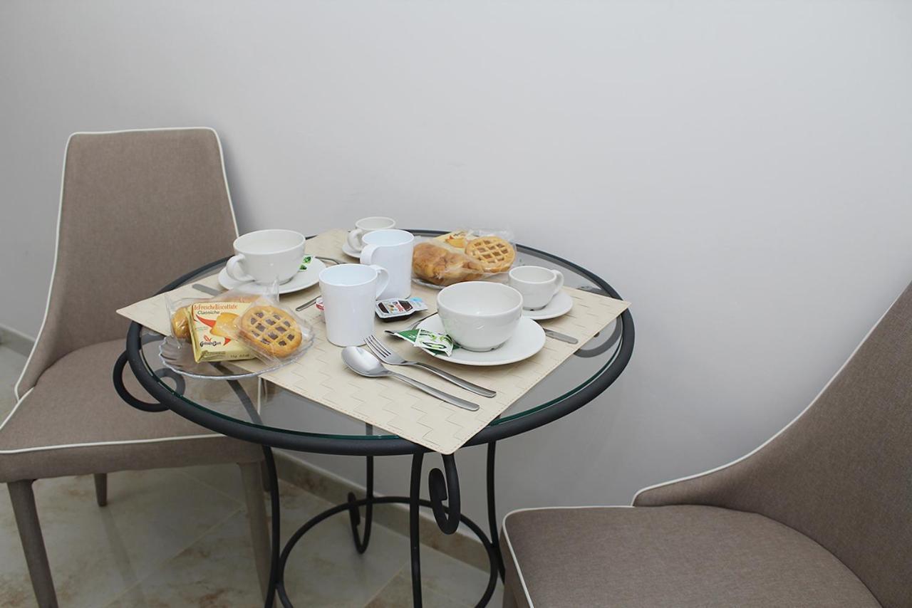 Antonietta De Pace Rooms By Napoli Milionaria B&B Экстерьер фото